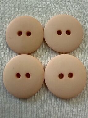 EUVC 3/4 Inch Matte Plastic Peach Beige 2-Hole Sewing Buttons - Set of 4